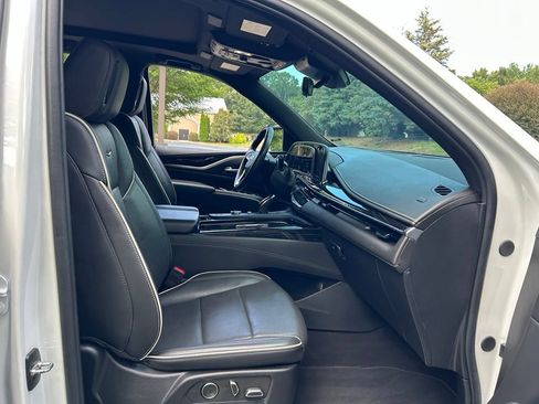 Used 2024 Cadillac Escalade Sport w/ Touring Package AWD/4WD image 56
