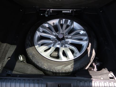Used 2019 Land Rover Range Rover Sport HSE AWD/4WD image 49