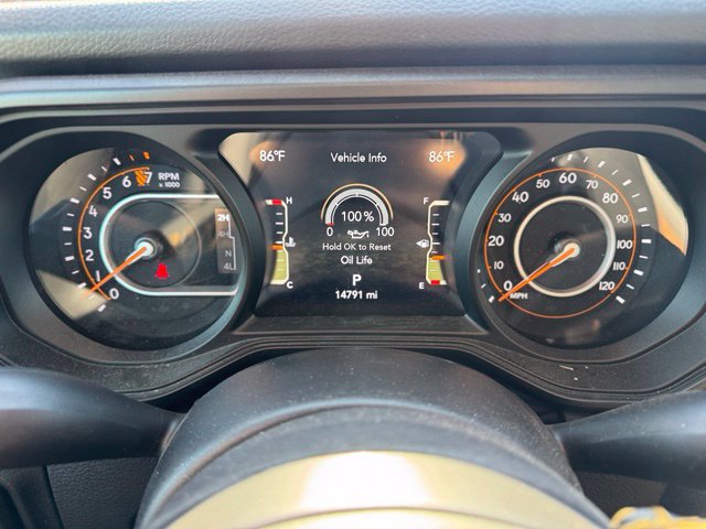 Used 2024 Jeep Gladiator Sport AWD/4WD image 14