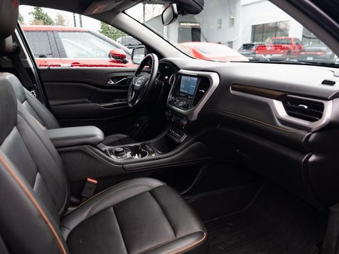 Used 2021 GMC Acadia AT4 image 27