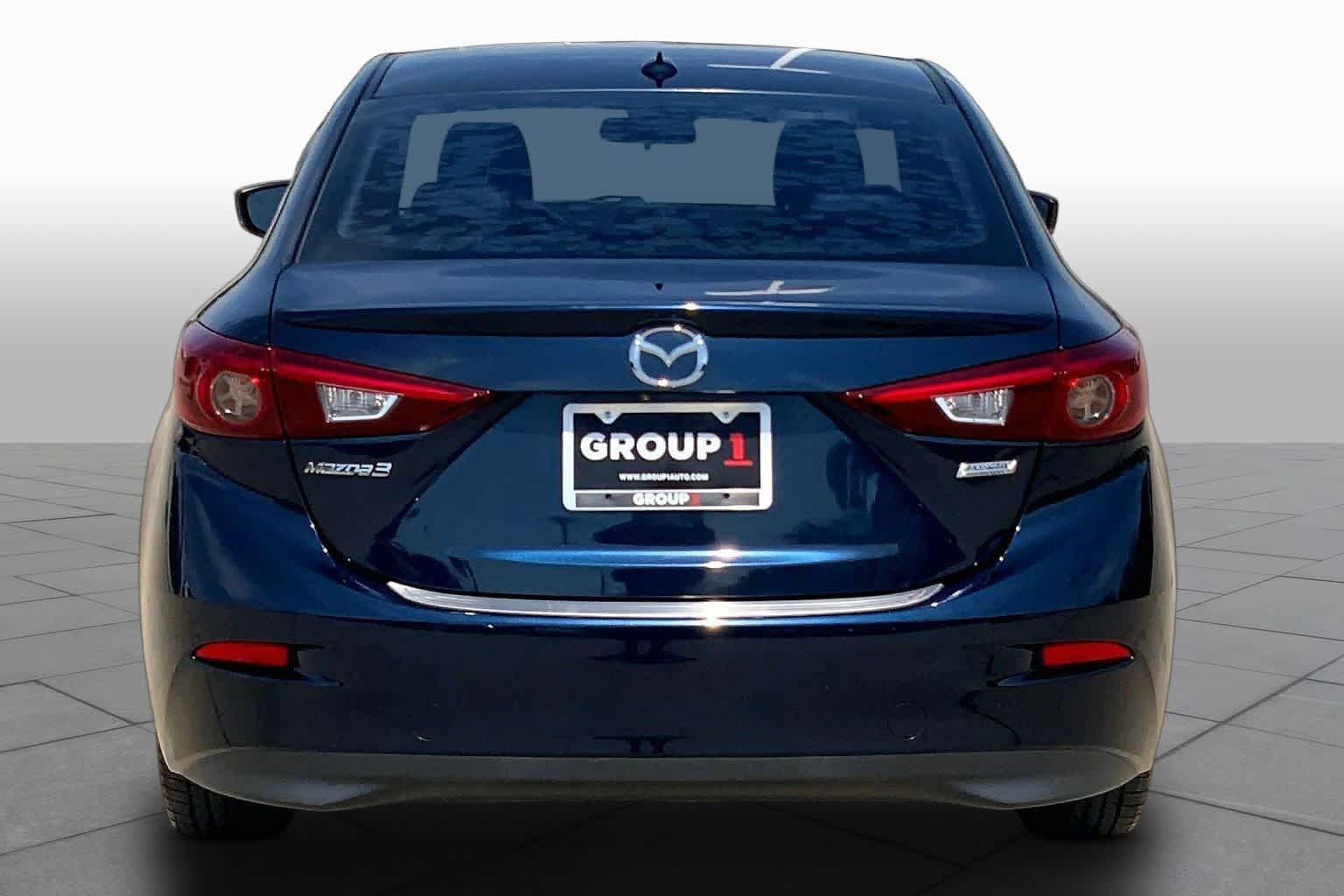 Used 2018 MAZDA MAZDA3 Grand Touring FWD image 4