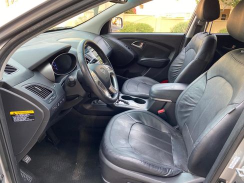 Used 2012 Hyundai Tucson Limited image 31