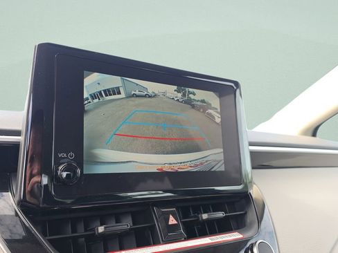 Used 2025 Toyota Corolla LE image 17