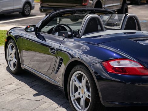 Used 2006 Porsche Boxster RWD image 9