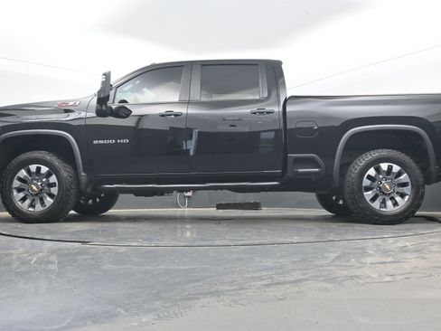 Used 2024 Chevrolet Silverado 2500 Custom w/ Custom Value Package image 26
