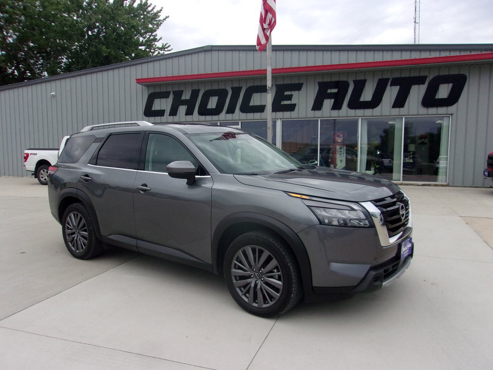 Used 2025 Nissan Pathfinder SL w/ SL Premium Package AWD/4WD image 1
