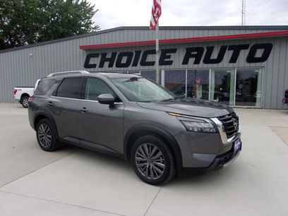 Used 2025 Nissan Pathfinder SL w/ SL Premium Package