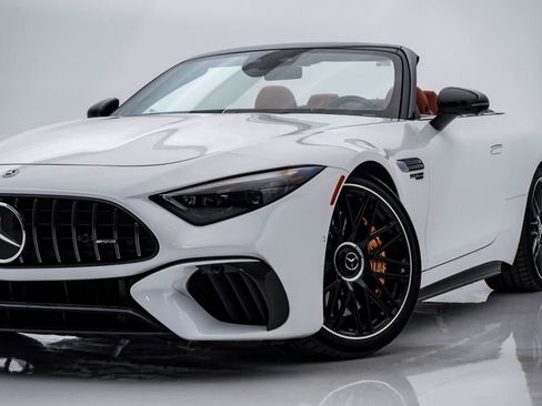 Used 2022 Mercedes-Benz SL 63 AMG 4MATIC image 2