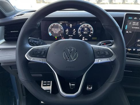 New 2026 Volkswagen Tiguan SE R-Line image 16