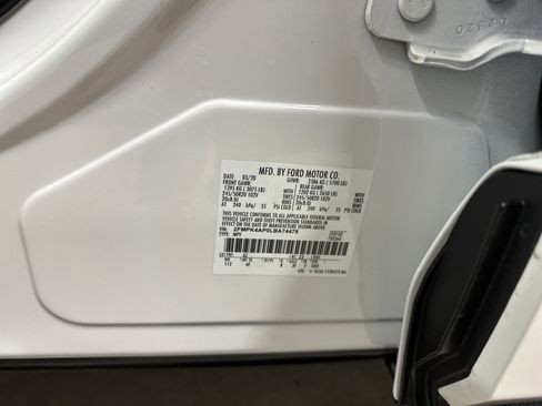 Used 2020 Ford Edge ST AWD/4WD image 35