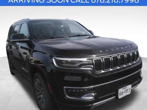 Used 2024 Jeep Wagoneer Series II w/ Flexible Seating Group RWD image 1