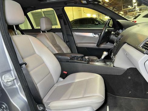 Used 2008 Mercedes-Benz C 300 4MATIC Sedan image 12