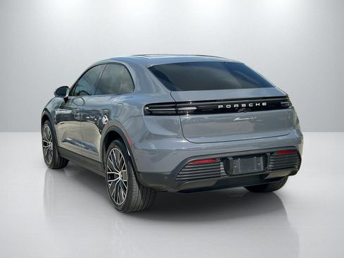 Used 2025 Porsche Macan 4S Electric AWD/4WD image 7