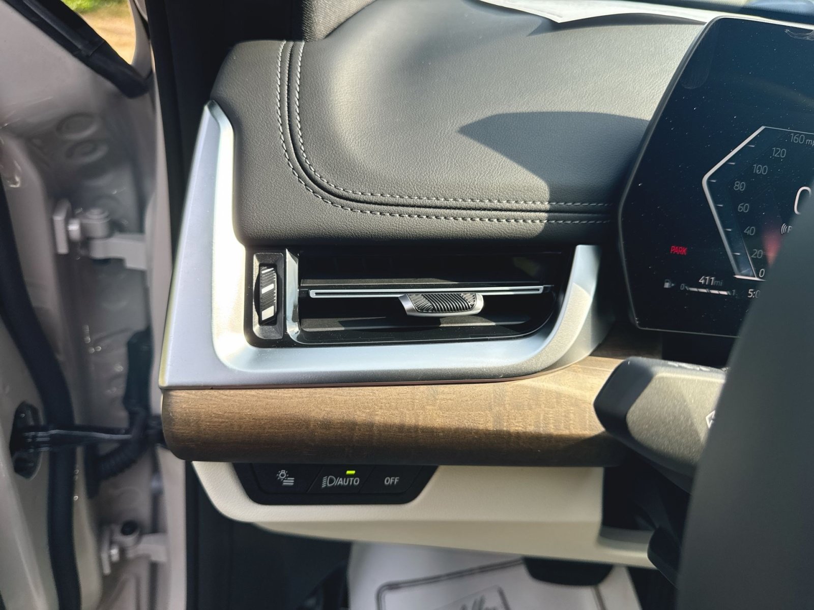 New 2027 BMW X1 xDrive28i AWD/4WD image 22