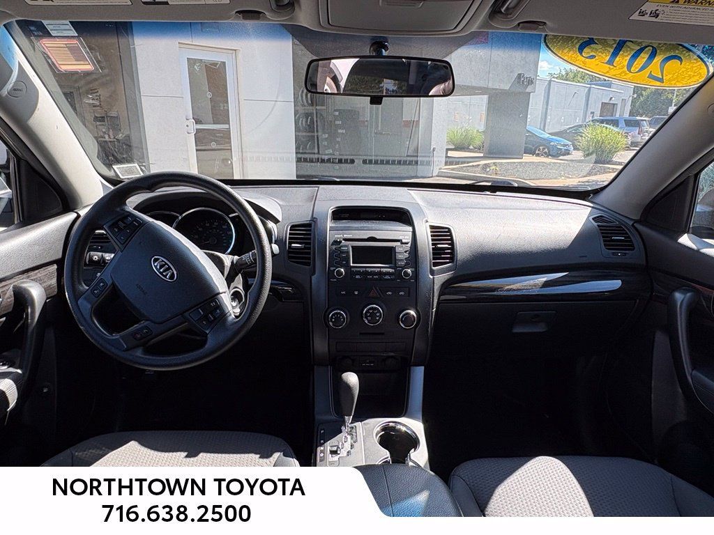 Used 2013 Kia Sorento LX AWD/4WD image 13