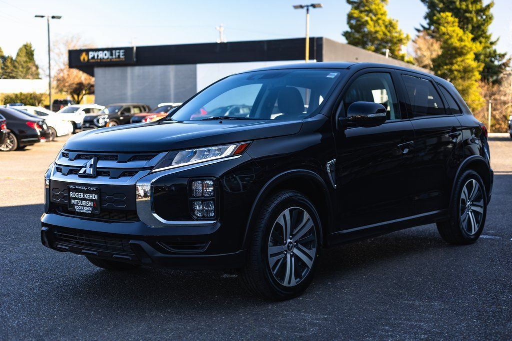 Used 2024 Mitsubishi Outlander Sport SE AWD/4WD image 4
