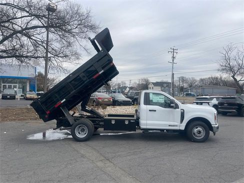 Used 2024 Ford F350 XL w/ XL Chrome Package image 23