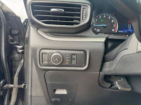Certified 2020 Ford Explorer XLT w/ Equipment Group 202A RWD image 21