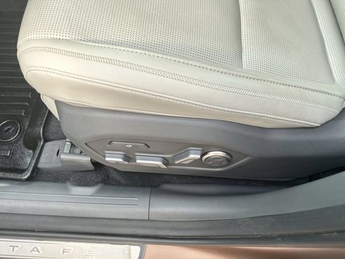 Used 2024 Hyundai Santa Fe Calligraphy FWD image 14
