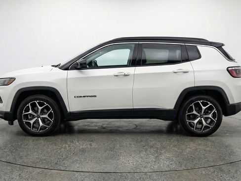 Used 2025 Jeep Compass Limited AWD/4WD image 5