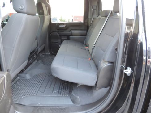 Used 2021 Chevrolet Silverado 2500 Custom w/ Custom Value Package image 19