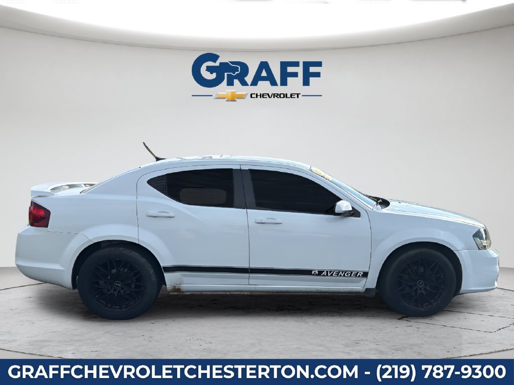 Used 2011 Dodge Avenger Heat FWD image 9