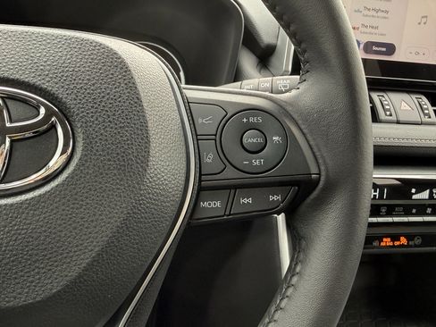 Certified 2023 Toyota RAV4 XLE Premium image 28