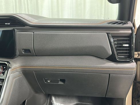 Used 2023 GMC Sierra 1500 AT4 w/ Technology Package image 26