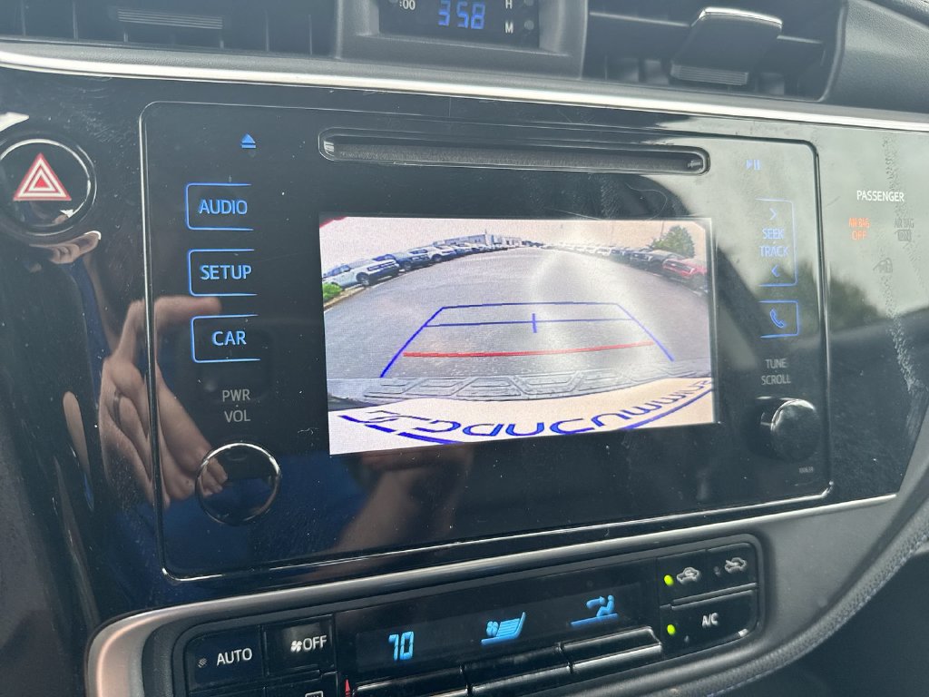 Used 2017 Toyota Corolla SE w/ Carpet Mat Package (TMS) FWD image 15