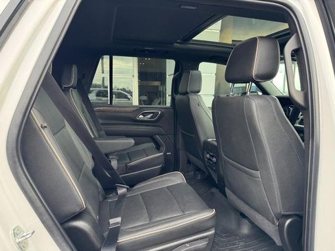 Used 2021 Chevrolet Tahoe Premier w/ Premium Package image 13