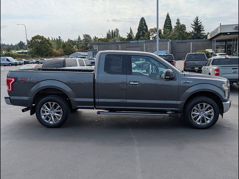 Used 2017 Ford F150 XLT w/ Equipment Group 302A Luxury AWD/4WD image 4
