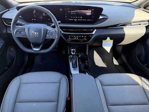 New 2026 Buick Envista Avenir image 2