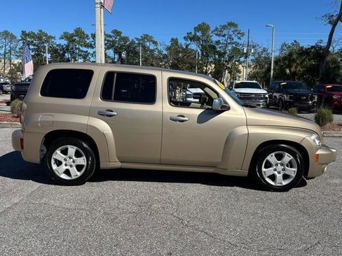 Used 2006 Chevrolet HHR LT image 15