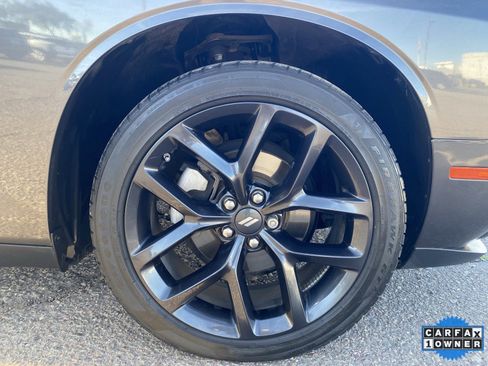 Used 2022 Dodge Challenger SXT w/ Blacktop Package image 10