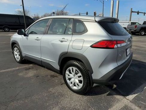 Used 2022 Toyota Corolla Cross L image 6