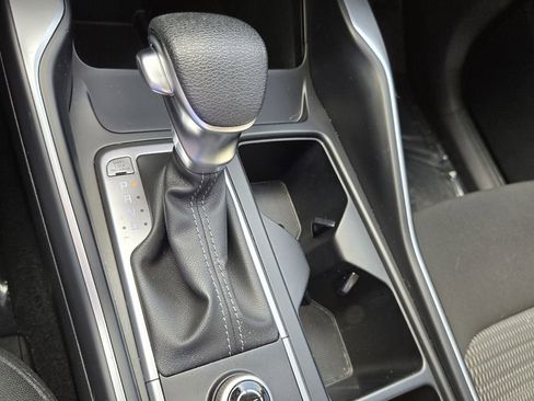 Used 2023 Kia Sorento LX image 20