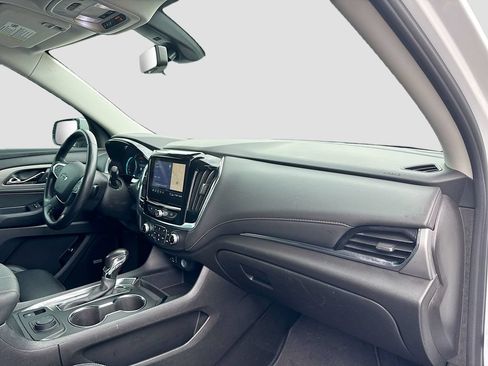 Used 2021 Chevrolet Traverse RS AWD/4WD image 29