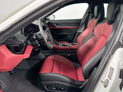 Certified 2025 Porsche Taycan image 5