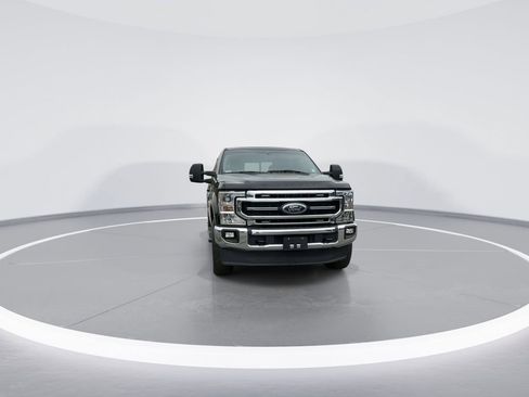Used 2020 Ford F350 Lariat w/ Lariat Value Package AWD/4WD image 3