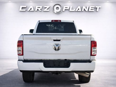 Used 2022 RAM 2500 Big Horn AWD/4WD image 3