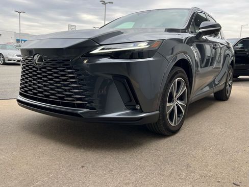 Used 2025 Lexus RX 350h w/ Convenience Package image 8