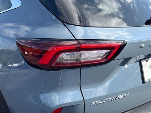 Certified 2025 Ford Escape Platinum FWD image 10