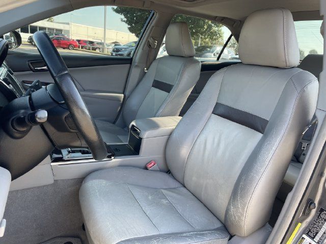 Used 2012 Toyota Camry XLE FWD image 24