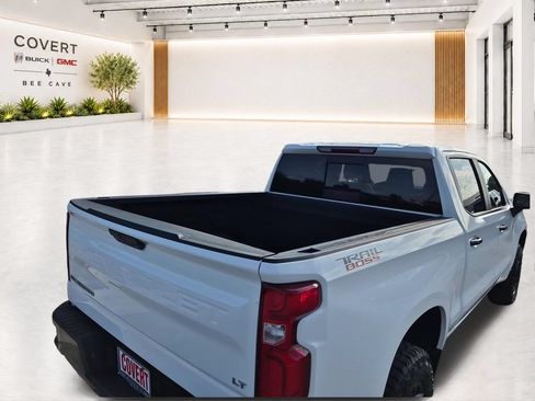 Used 2019 Chevrolet Silverado 1500 LT Trail Boss AWD/4WD image 41