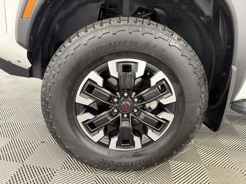 Certified 2023 Nissan Frontier PRO-4X w/ Tow Package AWD/4WD image 13