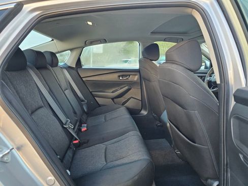 Used 2023 Honda Accord EX image 13