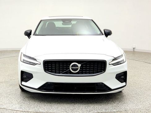 Used 2023 Volvo S60 B5 Core AWD/4WD image 2