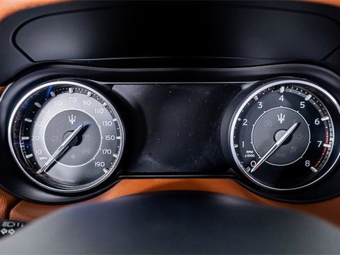 Used 2022 Maserati Levante GT image 45