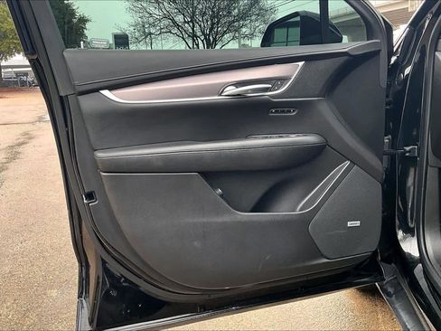Used 2019 Cadillac XT5 Luxury image 21