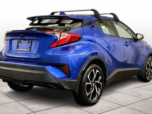 Used 2020 Toyota C-HR XLE image 11